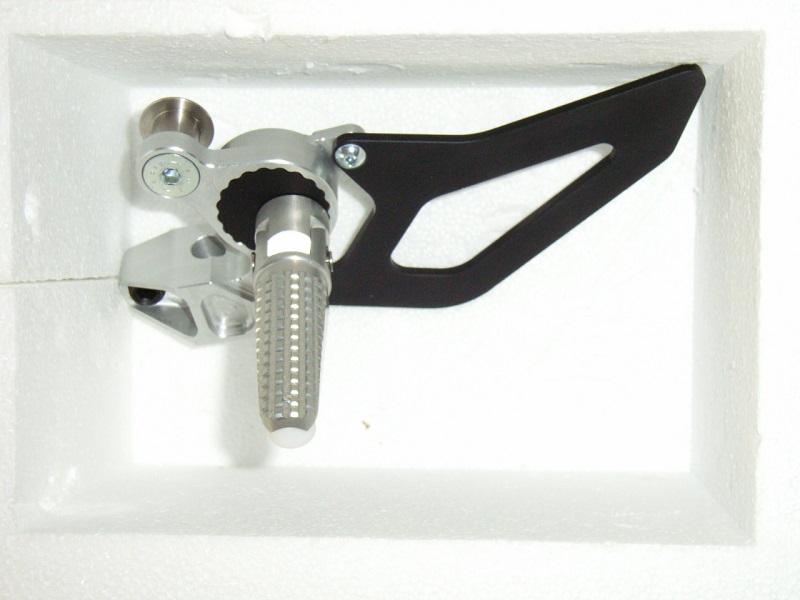 Fußraste links
