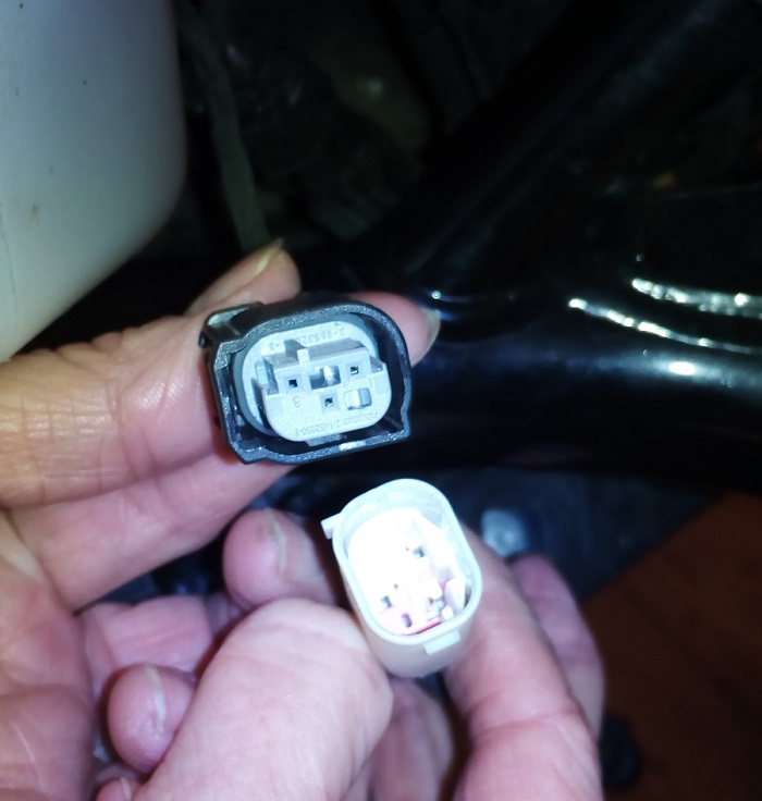 Stecker.jpg