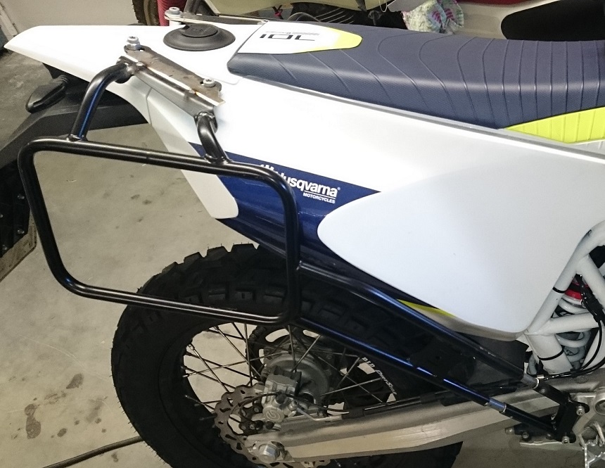 KTM-Träger 04 oben und unten geheftet DSC_2341.JPG