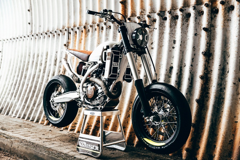 Husqvarna-FE-501-tracker-supermoto-4.jpg