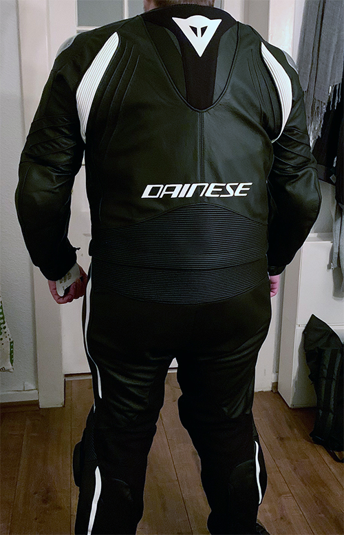 Dainese hinten