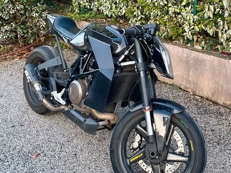 husqvarna-vitpilen-bad-winners-husqvarna-vitpilen-701-noir_228818447.jpg