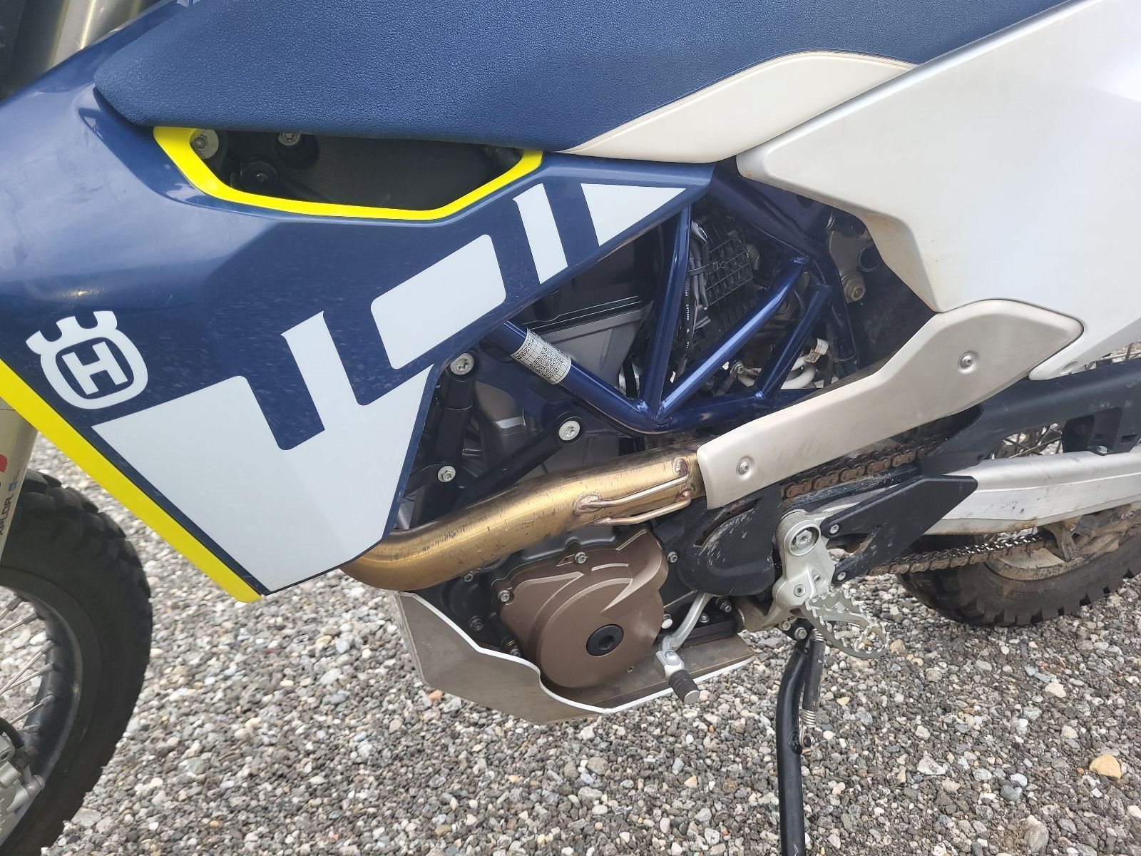 g-000359-g_W3595333_2-husqvarna-701-enduro-639236215799583300.jpg