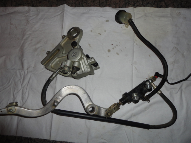 husqvarna te 2004- bremsanlage hinten komplett.JPG