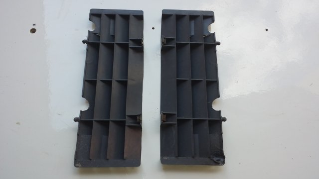 Kühlergitter 15€ inkl Versand, (siehe Bild rechts unten) haben mal etwas Hitze bekommen ;)